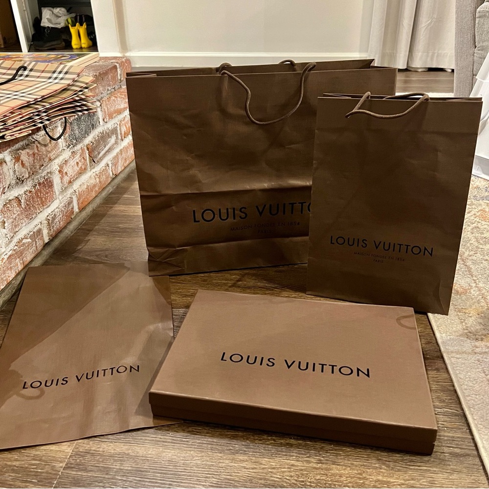 LOUIS VUITTON 4 Pieces Shopping Bags, Pouch & Box